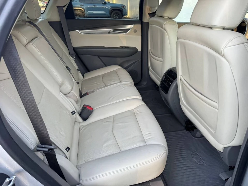 2019 Cadillac XT5 - Image 13 of 20