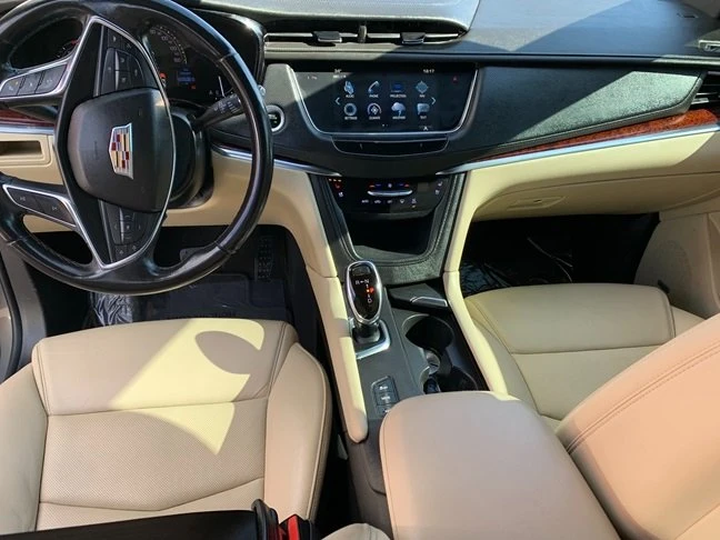 2019 Cadillac XT5 - Image 9 of 20