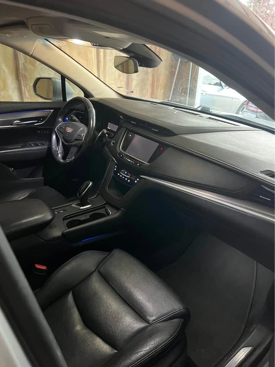 2019 Cadillac XT5 - Image 4 of 11