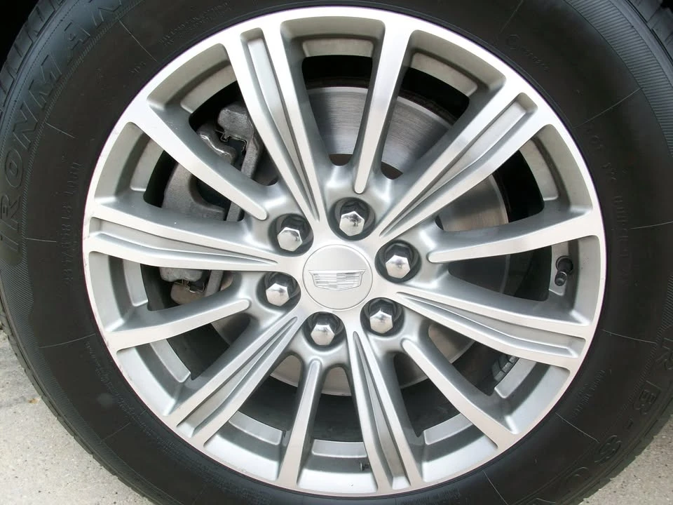 2019 Cadillac XT5 - Image 9 of 20