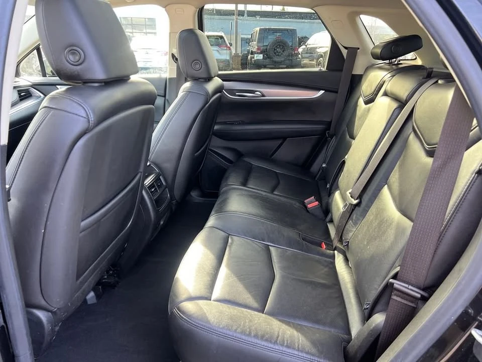 2019 Cadillac XT5 - Image 18 of 19