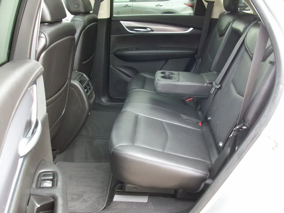 2019 Cadillac XT5 - Image 11 of 20