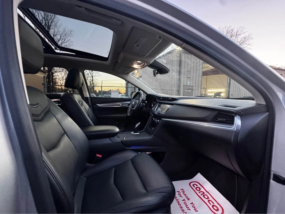2019 Cadillac XT5 - Image 10 of 17