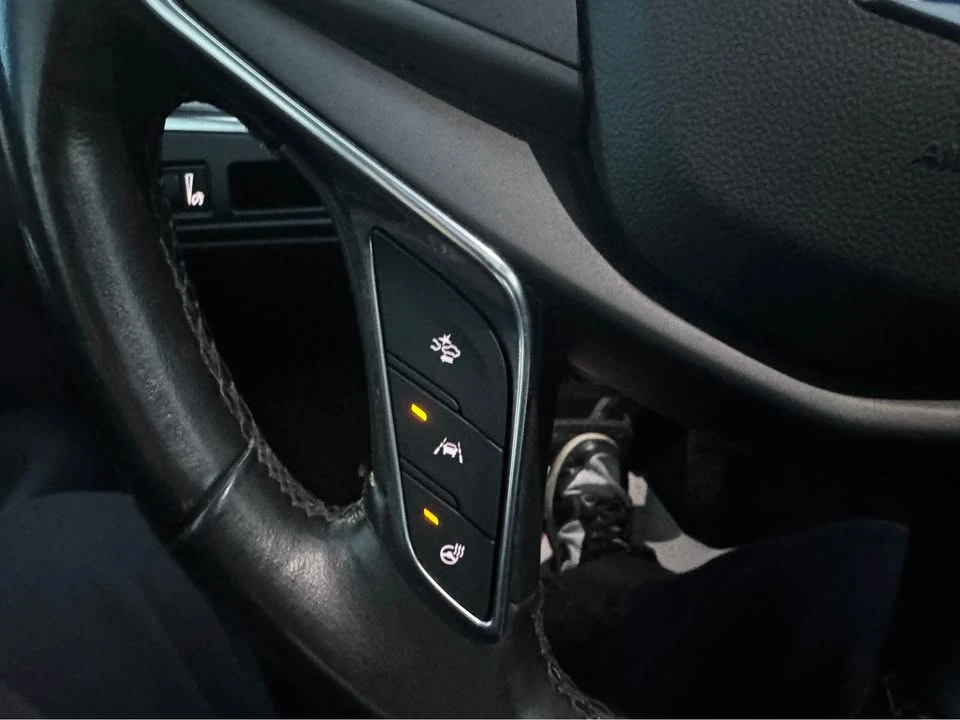 2019 Cadillac XT5 - Image 13 of 17