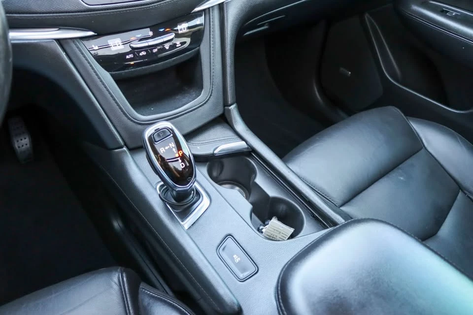 2019 Cadillac XT5 - Image 18 of 19