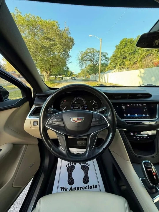2019 Cadillac XT5 - Image 8 of 19