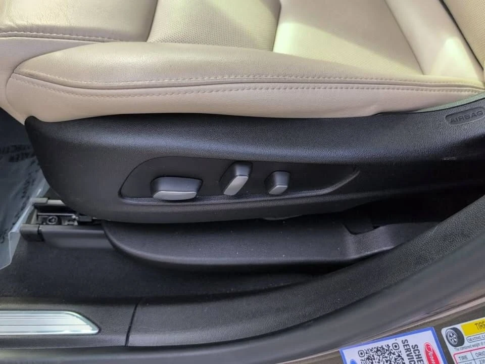 2019 Cadillac XT5 - Image 9 of 20