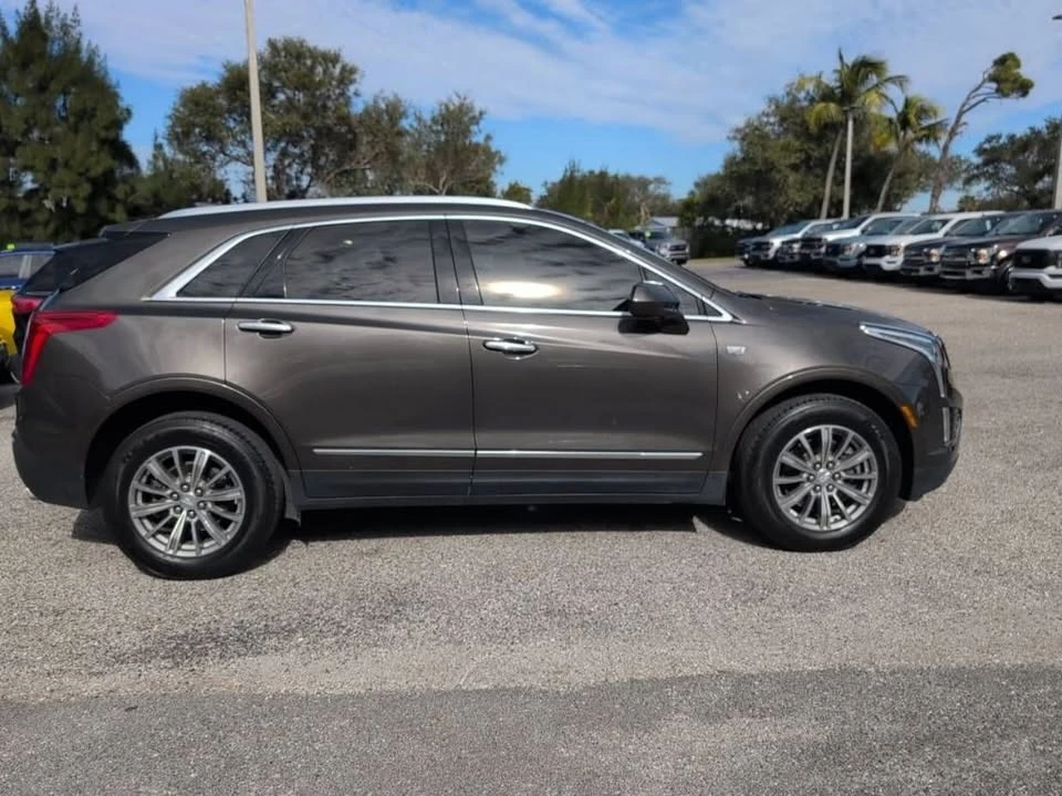 2019 Cadillac XT5 - Image 2 of 20