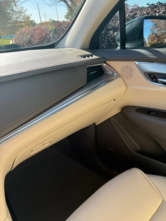 2019 Cadillac XT5 - Image 13 of 17