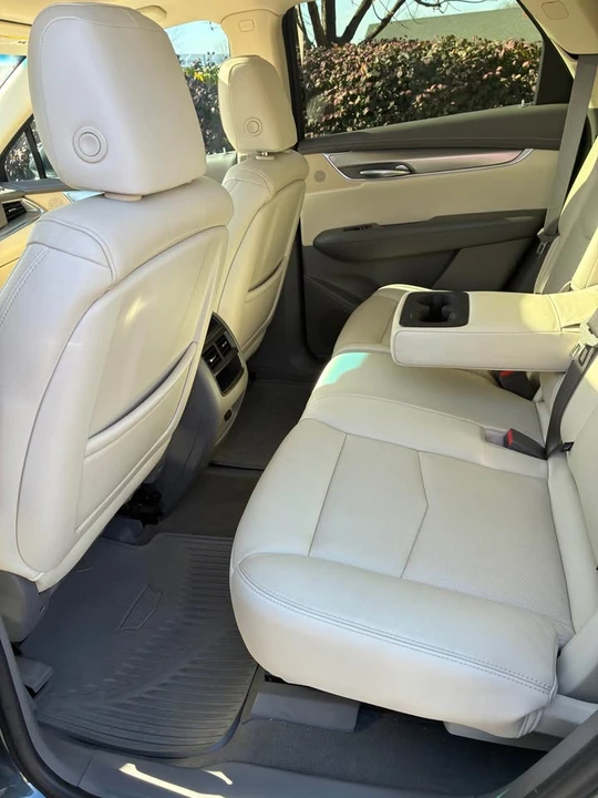 2019 Cadillac XT5 - Image 12 of 17