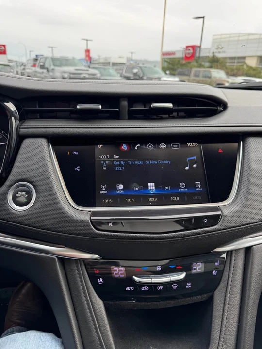2019 Cadillac XT5 - Image 12 of 15
