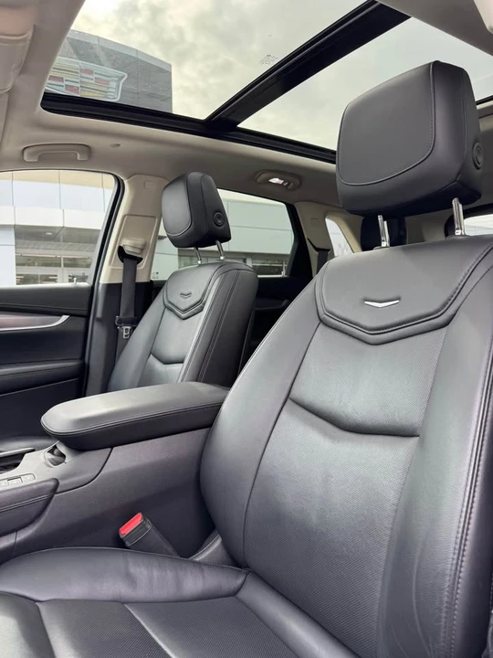 2019 Cadillac XT5 - Image 10 of 15