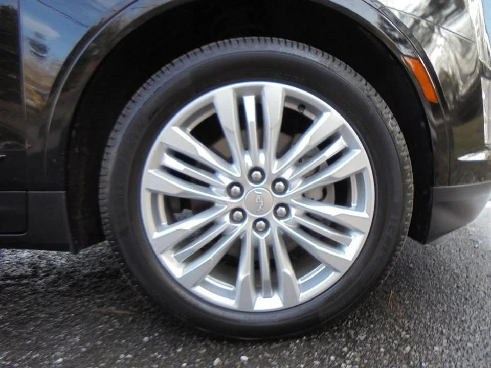 2019 Cadillac XT5 - Image 16 of 20