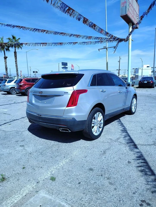 2019 Cadillac XT5 - Image 8 of 9