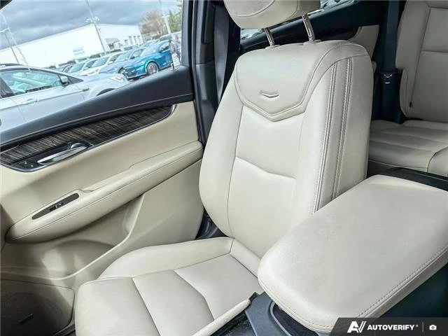 2019 Cadillac XT5 - Image 9 of 17