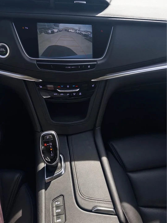 2019 Cadillac XT5 - Image 16 of 17