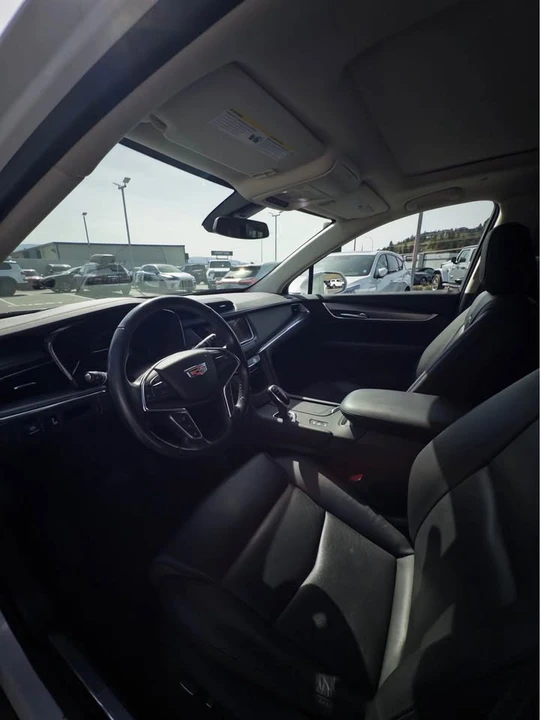 2019 Cadillac XT5 - Image 10 of 17