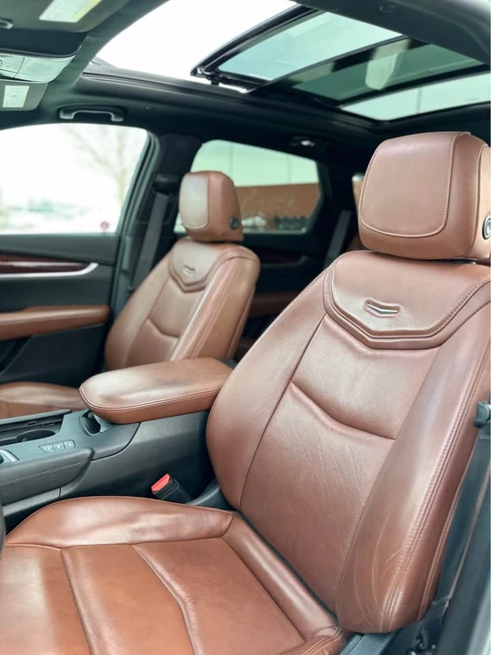 2019 Cadillac XT5 - Image 9 of 10