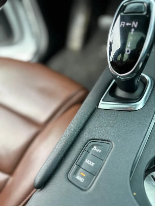 2019 Cadillac XT5 - Image 6 of 10
