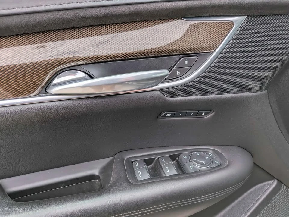2019 Cadillac XT5 - Image 12 of 16