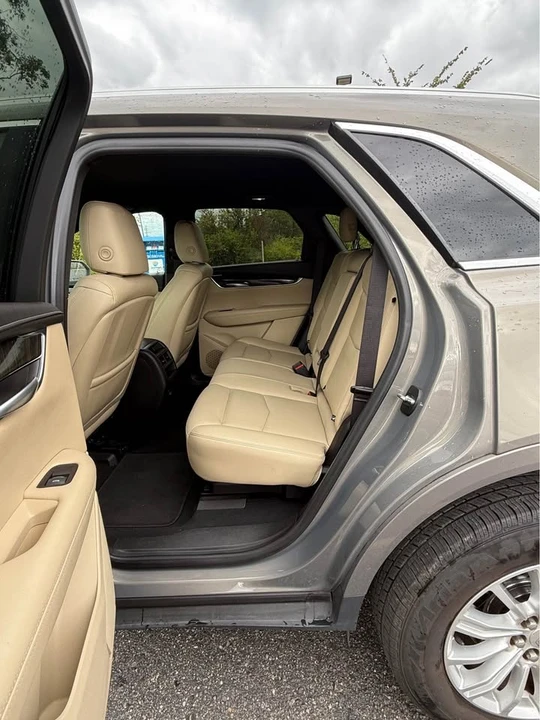 2019 Cadillac XT5 - Image 10 of 16