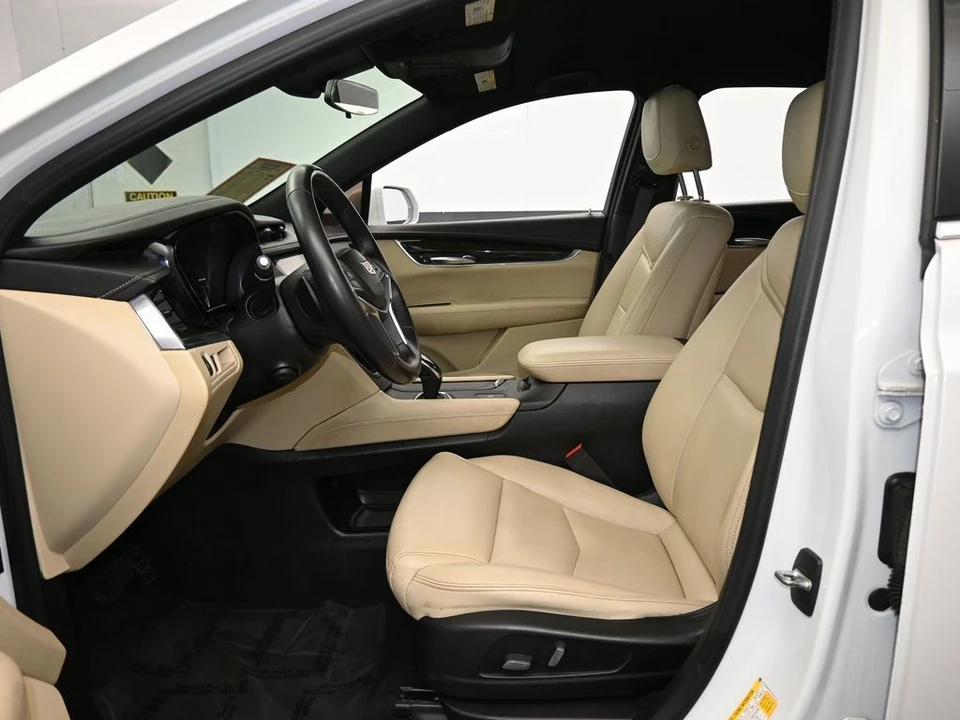 2019 Cadillac XT5 - Image 11 of 12