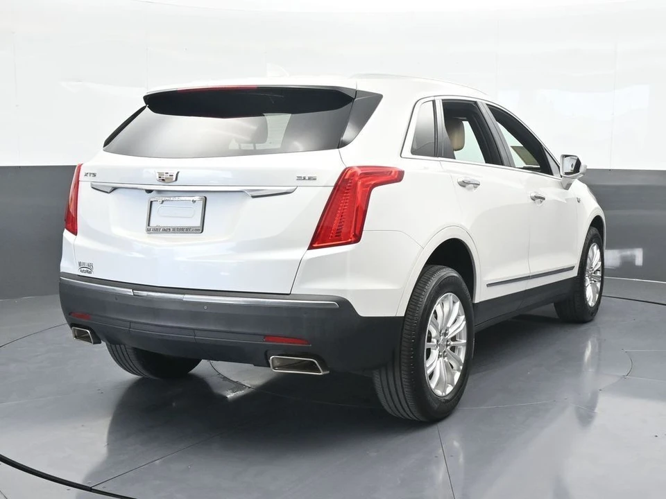 2019 Cadillac XT5 - Image 5 of 12