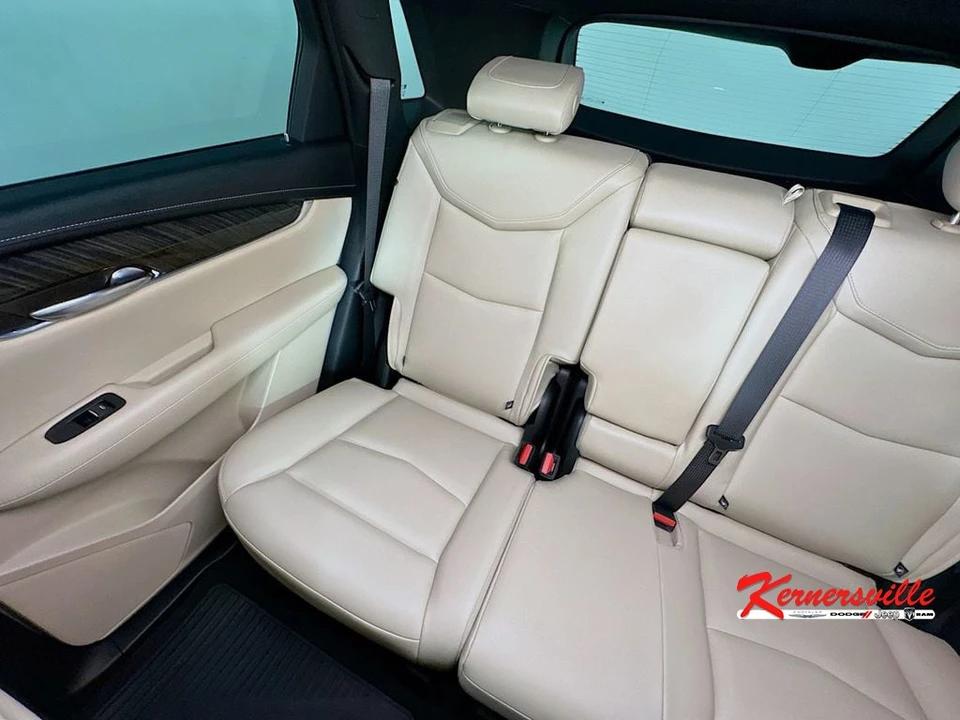 2019 Cadillac XT5 - Image 12 of 21