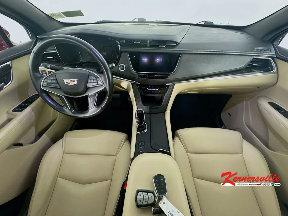2019 Cadillac XT5 - Image 10 of 21