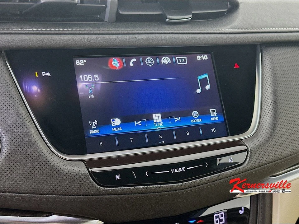 2019 Cadillac XT5 - Image 17 of 21
