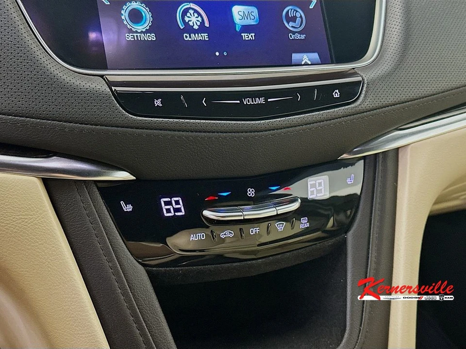 2019 Cadillac XT5 - Image 18 of 21