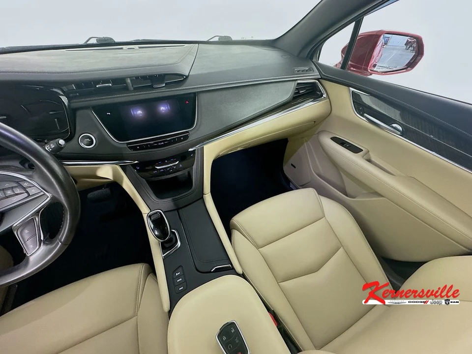 2019 Cadillac XT5 - Image 11 of 21