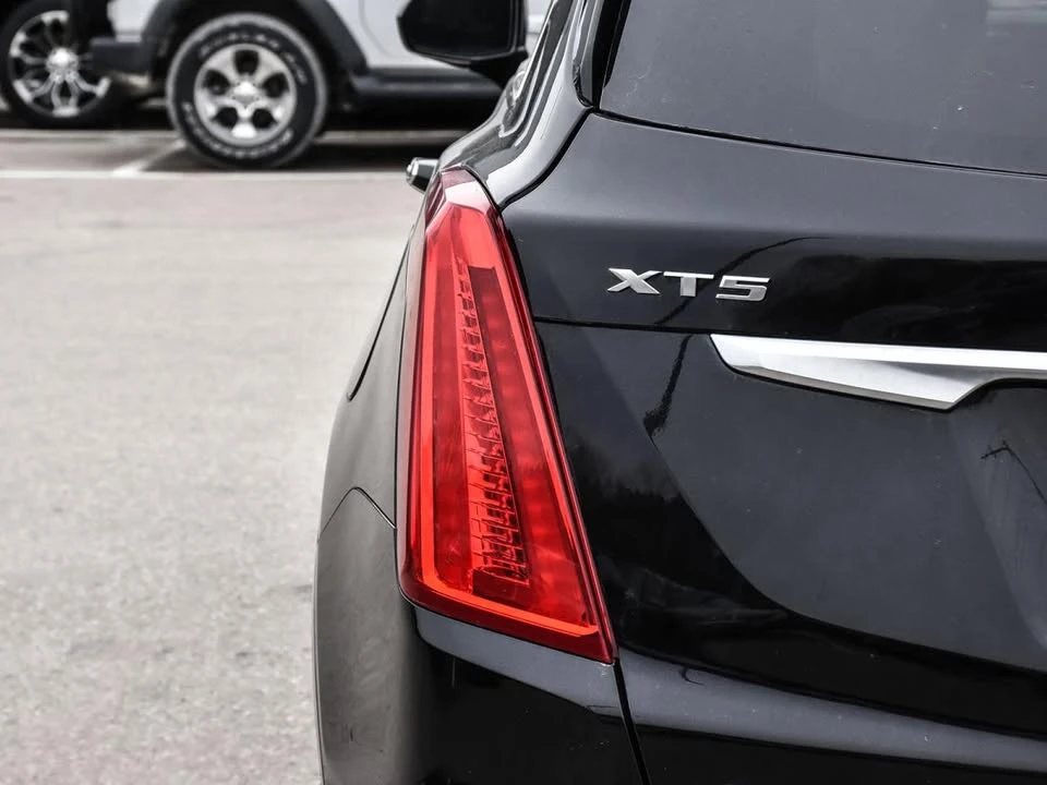 2019 Cadillac XT5 - Image 8 of 10