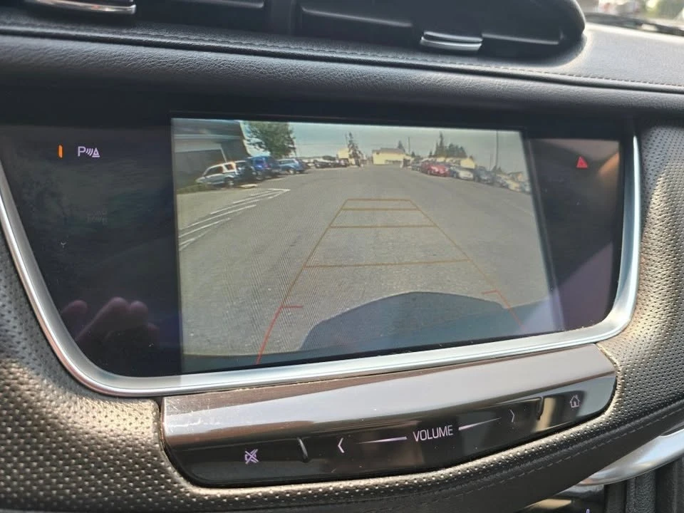 2019 Cadillac XT5 - Image 10 of 19