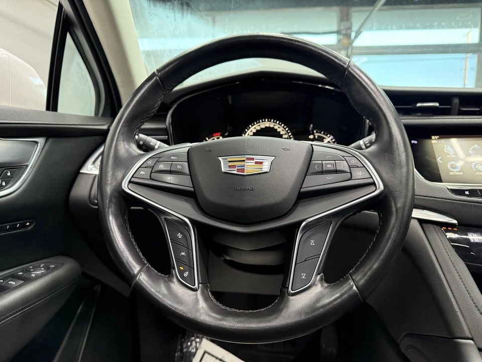2019 Cadillac XT5 - Image 16 of 21