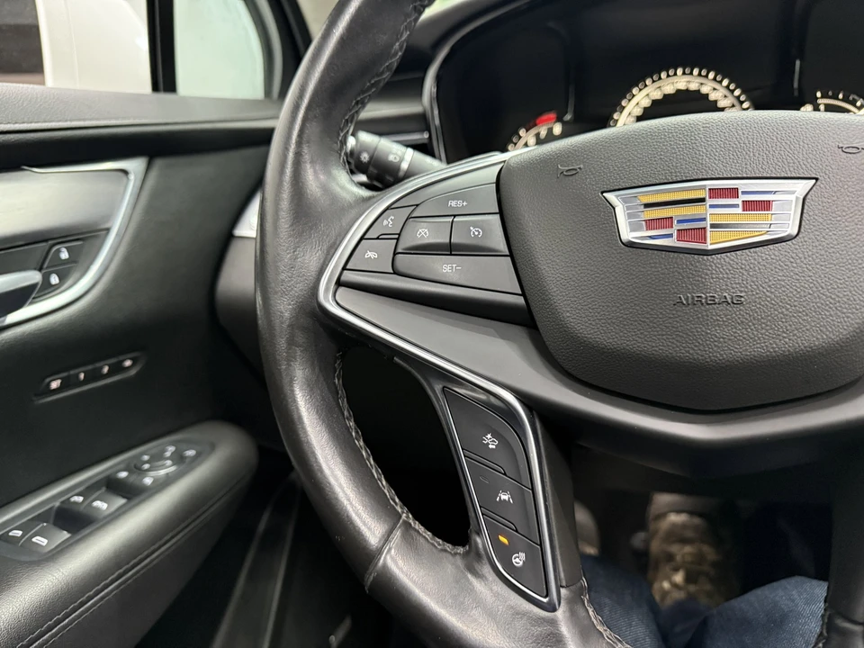 2019 Cadillac XT5 - Image 17 of 21