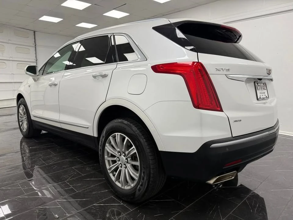 2019 Cadillac XT5 - Image 2 of 19