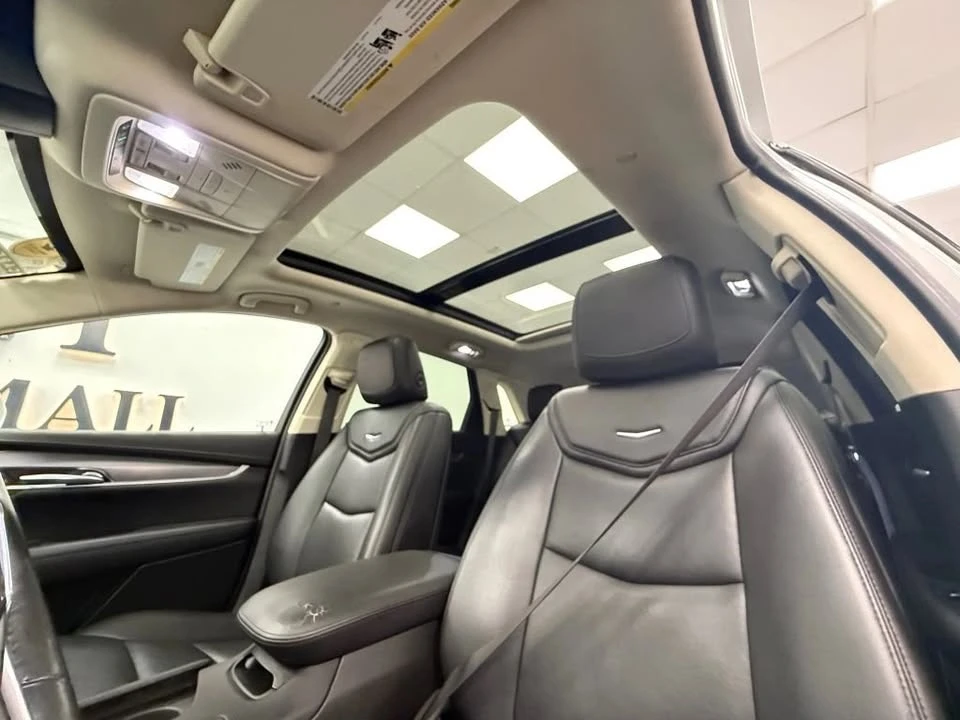 2019 Cadillac XT5 - Image 18 of 19
