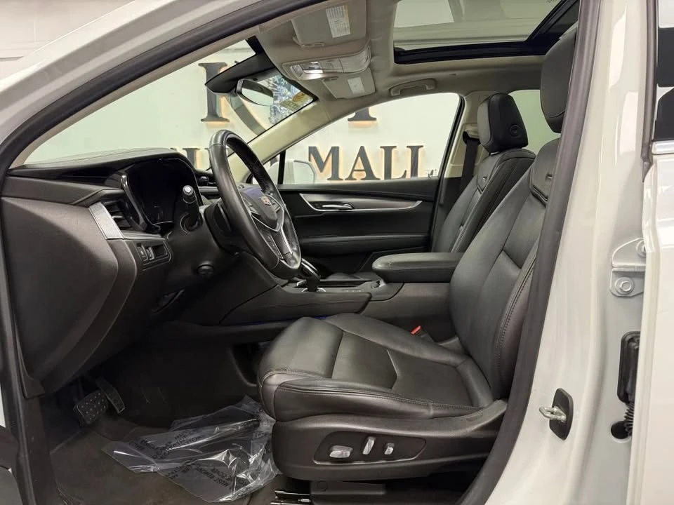 2019 Cadillac XT5 - Image 10 of 19
