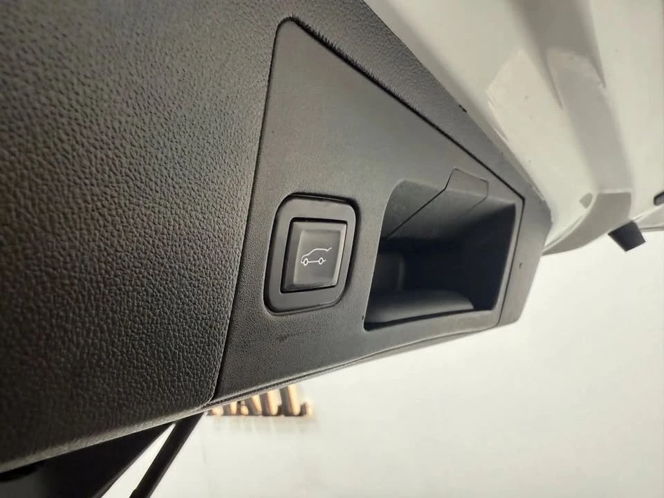 2019 Cadillac XT5 - Image 6 of 19