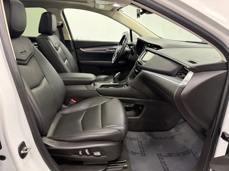 2019 Cadillac XT5 - Image 13 of 19