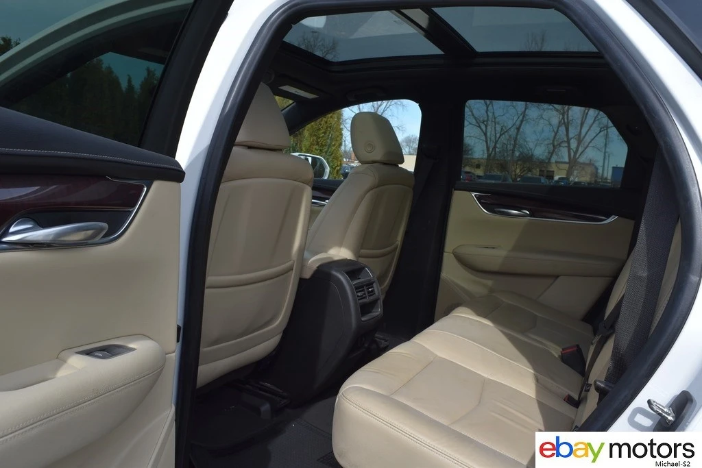 2019 Cadillac XT5 - Image 13 of 24