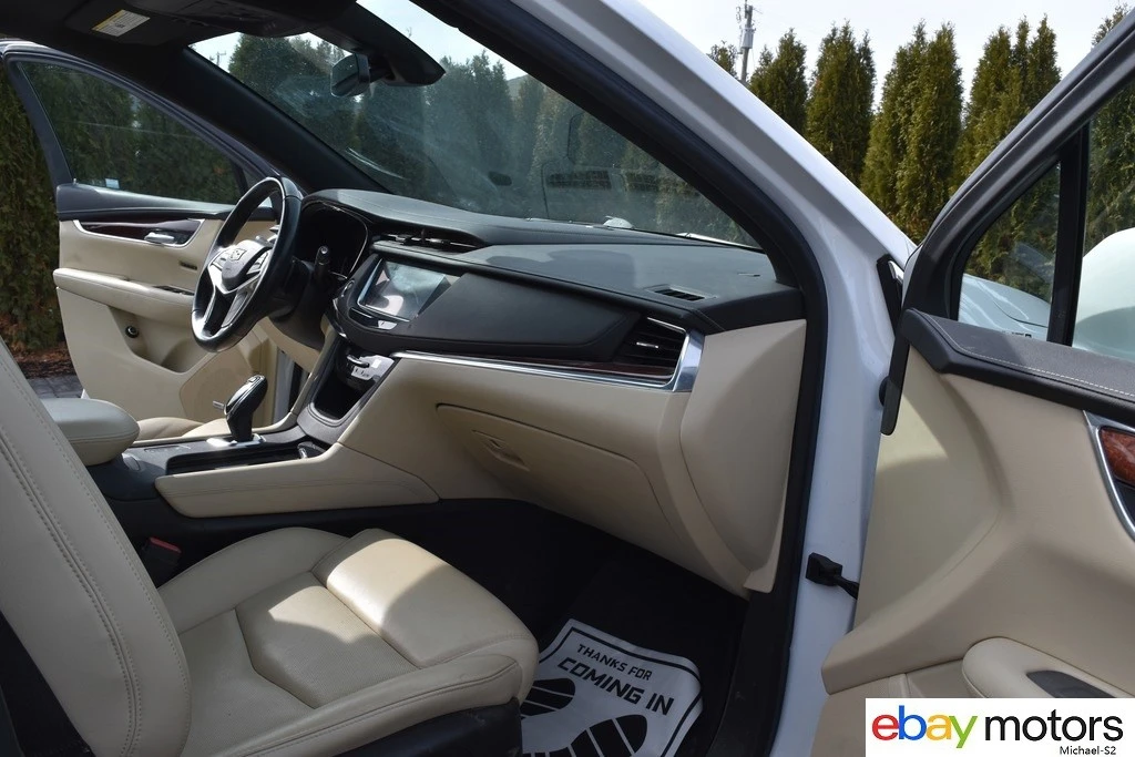 2019 Cadillac XT5 - Image 17 of 24
