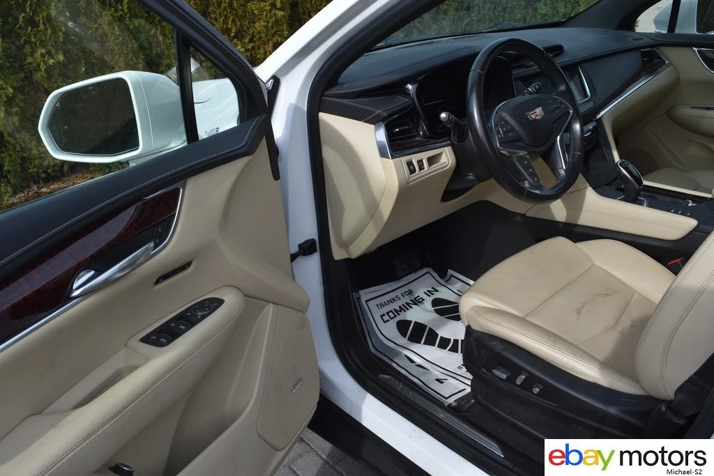 2019 Cadillac XT5 - Image 11 of 24