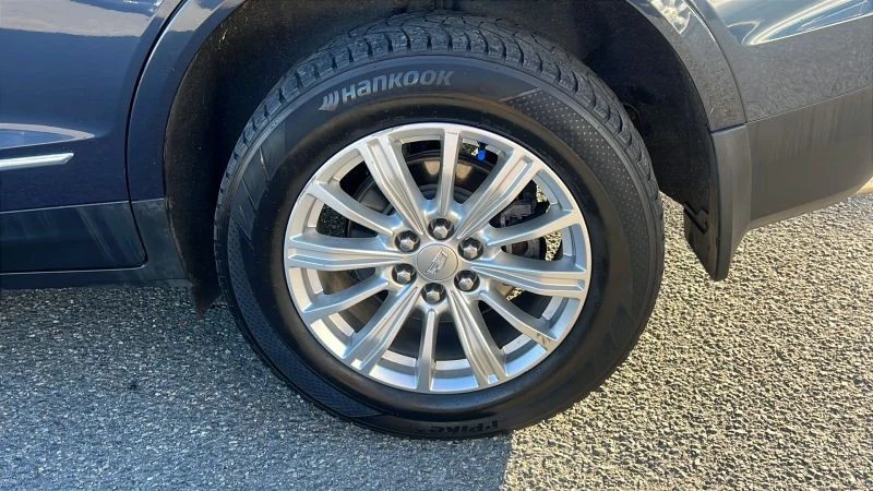 2019 Cadillac XT5 - Image 11 of 12