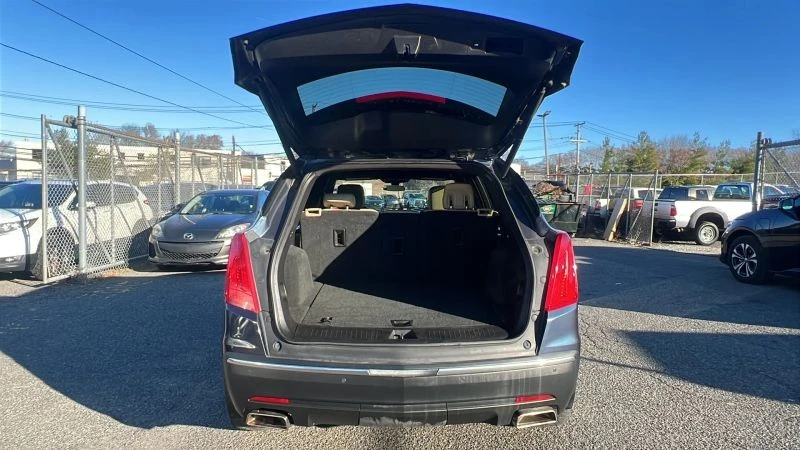 2019 Cadillac XT5 - Image 9 of 12
