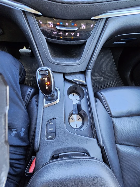 2019 Cadillac XT5 - Image 9 of 12