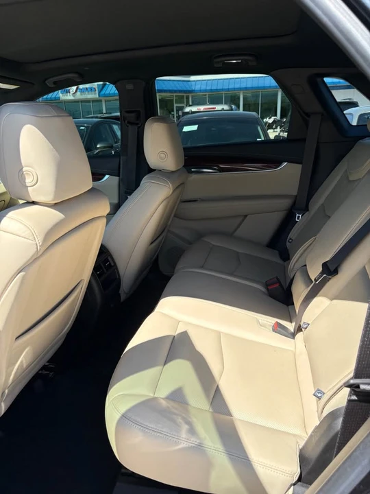 2019 Cadillac XT5 - Image 10 of 15