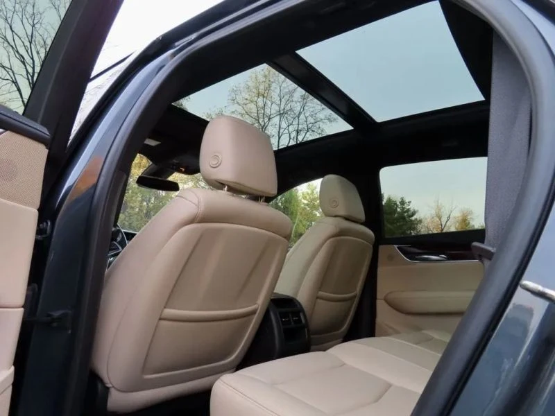 2019 Cadillac XT5 - Image 9 of 12