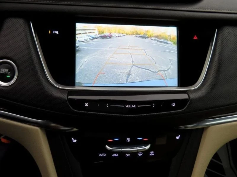 2019 Cadillac XT5 - Image 8 of 12
